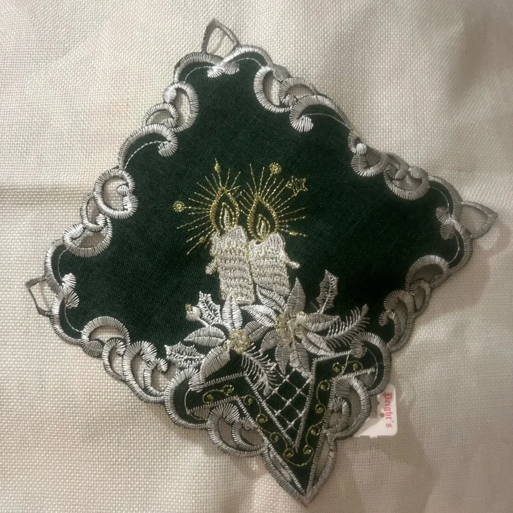 2/$18.00 Christmas Dollies - Picture 2 of 10